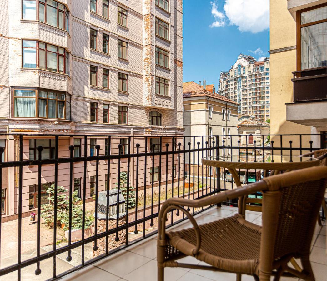 Incognito Boutique Hotel Kiew Exterior foto